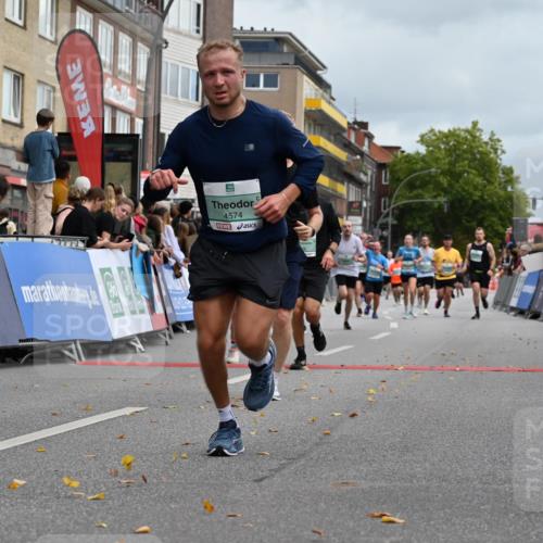 20.09.2026 - PSD Bank Halbmarathon J. Mangold http://msf.ph/oto/10523509 20.09.2026 12:01:53 Ziel 2486, 2865, 2881, 2947, 2995, 3007, 3135, 3179, 3485, 3793, 4167, 4574, 4719 meine-sportfotos.de
