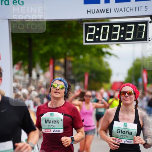 20.09.2026 - PSD Bank Halbmarathon LAZAROV Photography http://msf.ph/oto/10523515 20.09.2026 12:03:37 Ziel 1658, 2254, 2390, 2578, 2756, 3053, 3246, 3320, 3461 meine-sportfotos.de