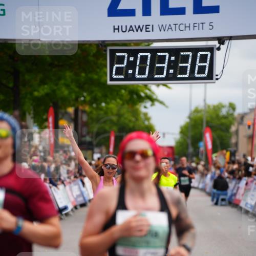 20.09.2026 - PSD Bank Halbmarathon LAZAROV Photography http://msf.ph/oto/10523528 20.09.2026 12:03:37 Ziel 1658, 2254, 2390, 2578, 2756, 3053, 3246, 3320, 3461 meine-sportfotos.de