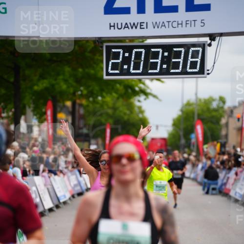 20.09.2026 - PSD Bank Halbmarathon LAZAROV Photography http://msf.ph/oto/10523533 20.09.2026 12:03:37 Ziel 1658, 2254, 2390, 2578, 2756, 3053, 3246, 3320, 3461 meine-sportfotos.de