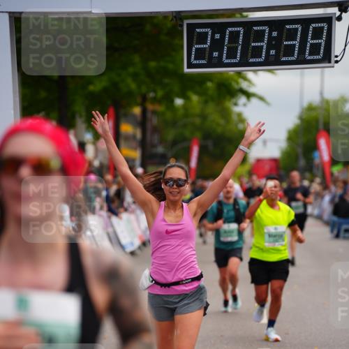 20.09.2026 - PSD Bank Halbmarathon LAZAROV Photography http://msf.ph/oto/10523537 20.09.2026 12:03:38 Ziel 1658, 2254, 2390, 2578, 2756, 3053, 3246, 3320, 3461 meine-sportfotos.de