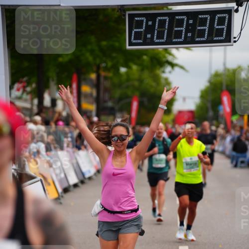 20.09.2026 - PSD Bank Halbmarathon LAZAROV Photography http://msf.ph/oto/10523543 20.09.2026 12:03:38 Ziel 1658, 2254, 2390, 2578, 2756, 3053, 3246, 3320, 3461 meine-sportfotos.de
