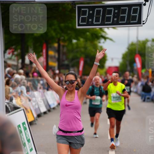 20.09.2026 - PSD Bank Halbmarathon LAZAROV Photography http://msf.ph/oto/10523549 20.09.2026 12:03:38 Ziel 1658, 2254, 2390, 2578, 2756, 3053, 3246, 3320, 3461 meine-sportfotos.de