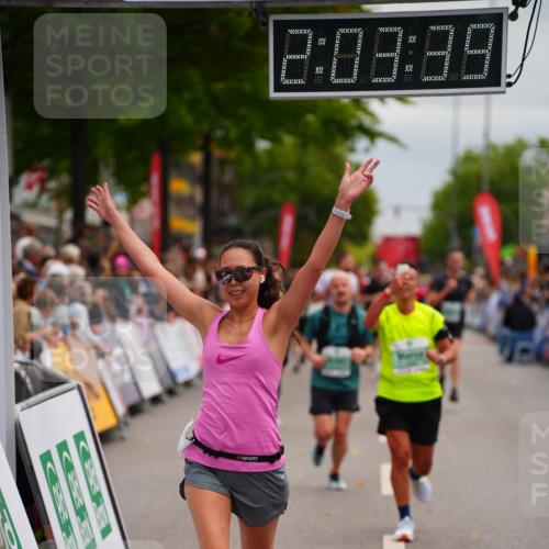 20.09.2026 - PSD Bank Halbmarathon LAZAROV Photography http://msf.ph/oto/10523556 20.09.2026 12:03:38 Ziel 1658, 2254, 2390, 2578, 2756, 3053, 3246, 3320, 3461 meine-sportfotos.de