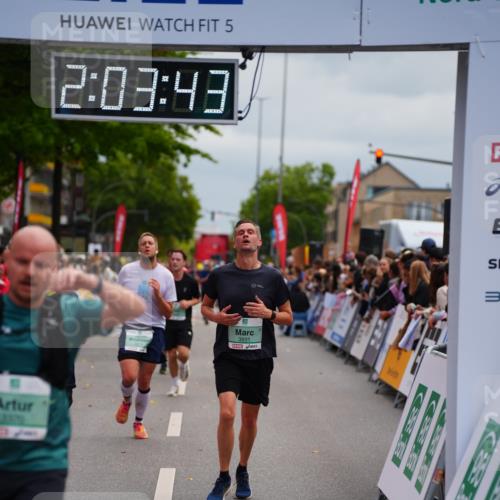 20.09.2026 - PSD Bank Halbmarathon LAZAROV Photography http://msf.ph/oto/10523585 20.09.2026 12:03:42 Ziel 1978, 2254, 2390, 2578, 2756, 3053, 3246, 3320, 3461, 3879, 3931 meine-sportfotos.de