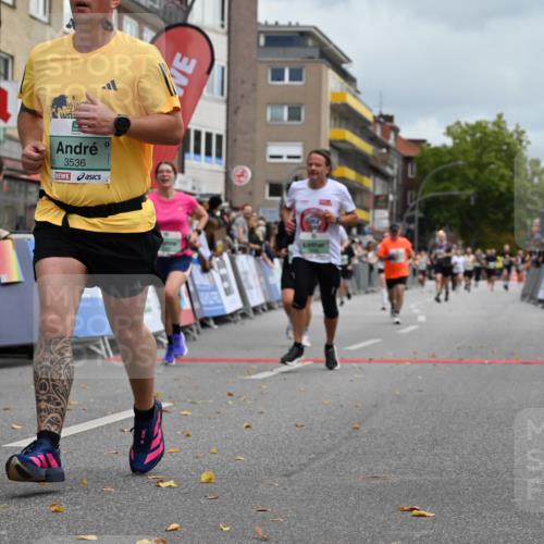 20.09.2026 - PSD Bank Halbmarathon J. Mangold http://msf.ph/oto/10523660 20.09.2026 12:02:04 Ziel 1072, 1250, 1486, 1585, 1926, 2077, 2489, 2947, 3179, 3458, 3536, 3557, 3704, 3705, 4068, 4719, 4794 meine-sportfotos.de