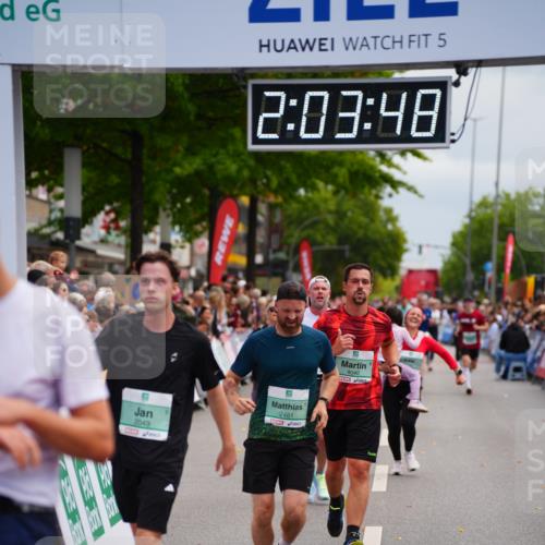 20.09.2026 - PSD Bank Halbmarathon LAZAROV Photography http://msf.ph/oto/10523667 20.09.2026 12:03:47 Ziel 1405, 1978, 2049, 2195, 2461, 3320, 3461, 3879, 3931, 4040, 4135 meine-sportfotos.de