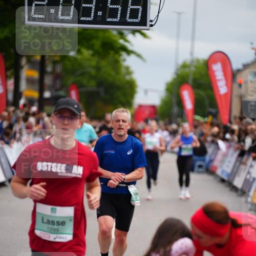 20.09.2026 - PSD Bank Halbmarathon LAZAROV Photography http://msf.ph/oto/10523735 20.09.2026 12:03:55 Ziel 1299, 1405, 2049, 2195, 2461, 3363, 3795, 4040, 4135 meine-sportfotos.de