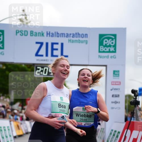 20.09.2026 - PSD Bank Halbmarathon LAZAROV Photography http://msf.ph/oto/10523772 20.09.2026 12:04:03 Ziel 1299, 1874, 2250, 2362, 2648, 2660, 3363, 3795, 4675, 4784 meine-sportfotos.de