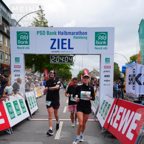 20.09.2026 - PSD Bank Halbmarathon LAZAROV Photography http://msf.ph/oto/10523786 20.09.2026 12:04:04 Ziel 1840, 1874, 2250, 2362, 2648, 2660, 3363, 3795, 4675, 4784 meine-sportfotos.de