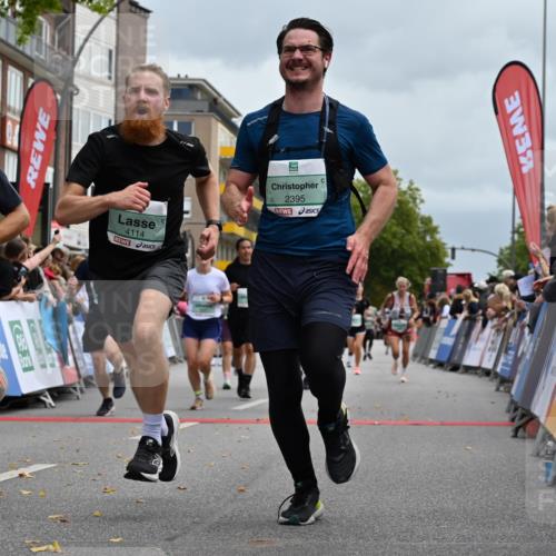 20.09.2026 - PSD Bank Halbmarathon J. Mangold http://msf.ph/oto/10523803 20.09.2026 12:02:18 Ziel 1126, 1250, 1340, 1403, 1497, 1507, 1586, 2088, 2395, 2817, 2818, 2968, 3240, 4114, 4115, 4485, 4580 meine-sportfotos.de