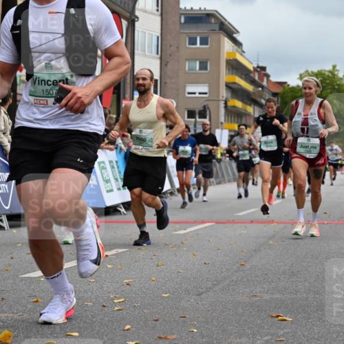 20.09.2026 - PSD Bank Halbmarathon J. Mangold http://msf.ph/oto/10523824 20.09.2026 12:02:23 Ziel 1403, 1497, 1507, 1586, 1718, 2084, 2088, 2105, 2395, 2817, 2818, 3109, 3240, 3354, 4114, 4115, 4547, 4565, 4568, 4580 meine-sportfotos.de