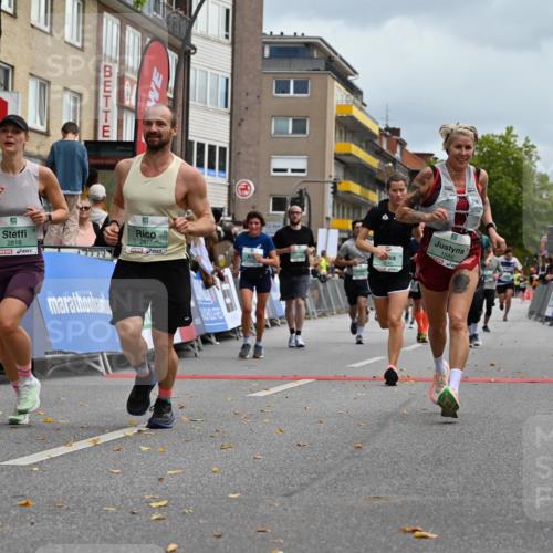 20.09.2026 - PSD Bank Halbmarathon J. Mangold http://msf.ph/oto/10523830 20.09.2026 12:02:23 Ziel 1403, 1497, 1507, 1586, 1718, 2084, 2088, 2105, 2395, 2817, 2818, 3109, 3240, 3354, 4114, 4115, 4547, 4565, 4568, 4580 meine-sportfotos.de