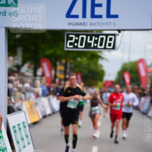 20.09.2026 - PSD Bank Halbmarathon LAZAROV Photography http://msf.ph/oto/10523833 20.09.2026 12:04:08 Ziel 1728, 1840, 1874, 2250, 2362, 2422, 2648, 2660, 3659, 4322, 4636, 4675, 4784 meine-sportfotos.de