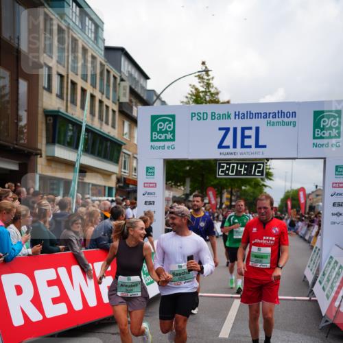20.09.2026 - PSD Bank Halbmarathon LAZAROV Photography http://msf.ph/oto/10523896 20.09.2026 12:04:12 Ziel 1155, 1728, 1840, 2422, 2827, 3659, 3923, 4322, 4636, 4784 meine-sportfotos.de