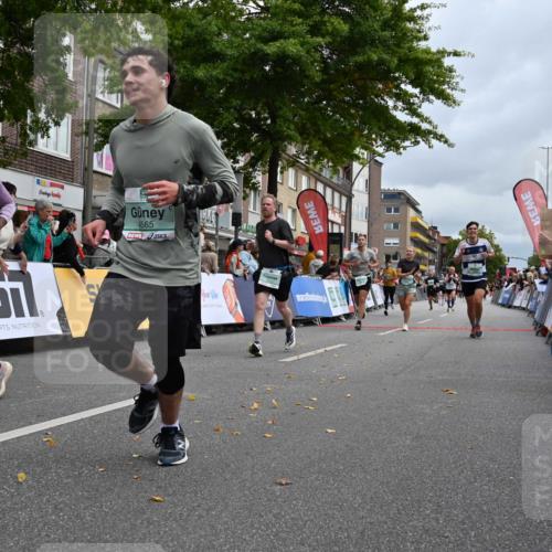 20.09.2026 - PSD Bank Halbmarathon J. Mangold http://msf.ph/oto/10523898 20.09.2026 12:02:33 Ziel 1247, 1665, 1718, 1895, 2084, 2089, 2105, 2788, 3109, 3310, 3332, 3354, 3609, 4547, 4565, 4568 meine-sportfotos.de