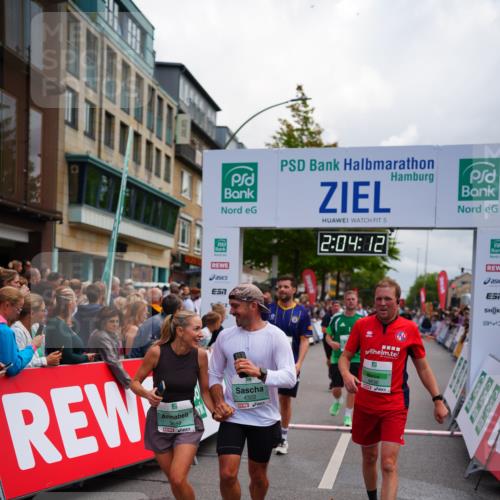 20.09.2026 - PSD Bank Halbmarathon LAZAROV Photography http://msf.ph/oto/10523905 20.09.2026 12:04:12 Ziel 1155, 1728, 1840, 2422, 2827, 3659, 3923, 4322, 4636, 4784 meine-sportfotos.de