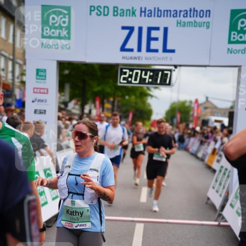 20.09.2026 - PSD Bank Halbmarathon LAZAROV Photography http://msf.ph/oto/10523980 20.09.2026 12:04:17 Ziel 1104, 1155, 1525, 1555, 1728, 2422, 2827, 2932, 3457, 3659, 3832, 3833, 3923, 3934, 4322, 4636 meine-sportfotos.de