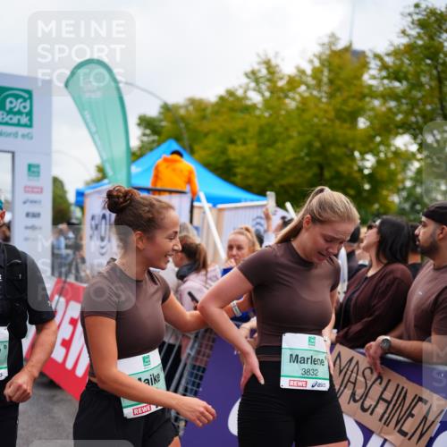 20.09.2026 - PSD Bank Halbmarathon LAZAROV Photography http://msf.ph/oto/10524059 20.09.2026 12:04:23 Ziel 1104, 1155, 1404, 1456, 1525, 1555, 2932, 3345, 3457, 3832, 3833, 3934 meine-sportfotos.de