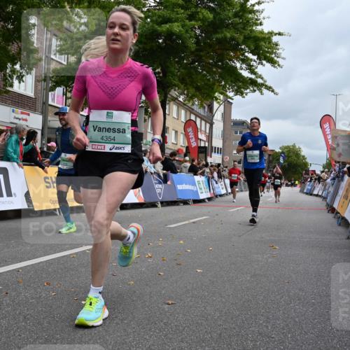 20.09.2026 - PSD Bank Halbmarathon J. Mangold http://msf.ph/oto/10524063 20.09.2026 12:02:50 Ziel 1716, 1750, 2019, 2061, 2222, 2508, 2514, 2699, 2716, 2832, 2999, 4354, 4487, 4735 meine-sportfotos.de