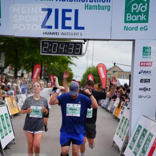 20.09.2026 - PSD Bank Halbmarathon LAZAROV Photography http://msf.ph/oto/10524186 20.09.2026 12:04:32 Ziel 1371, 1563, 1605, 1789, 2237, 2833, 3045, 3524, 4087, 4182, 4183 meine-sportfotos.de