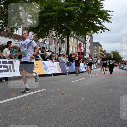 20.09.2026 - PSD Bank Halbmarathon J. Mangold http://msf.ph/oto/10524220 20.09.2026 12:03:21 Ziel 1658, 2254, 2390, 2578, 2743, 2756, 3053, 3246, 3320, 3461 meine-sportfotos.de