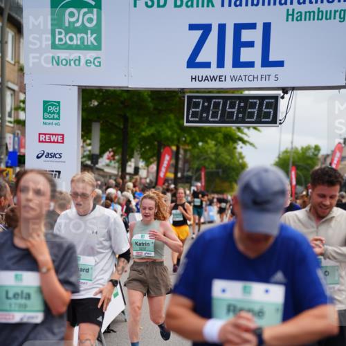 20.09.2026 - PSD Bank Halbmarathon LAZAROV Photography http://msf.ph/oto/10524223 20.09.2026 12:04:35 Ziel 1371, 1563, 1605, 1789, 1864, 2237, 2833, 3045, 3524, 4087, 4182, 4183, 4329 meine-sportfotos.de