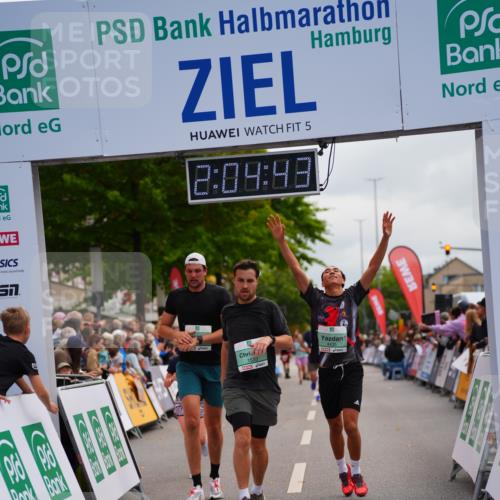 20.09.2026 - PSD Bank Halbmarathon LAZAROV Photography http://msf.ph/oto/10524260 20.09.2026 12:04:43 Ziel 1533, 1595, 1864, 2237, 3524, 4138, 4329, 4435 meine-sportfotos.de
