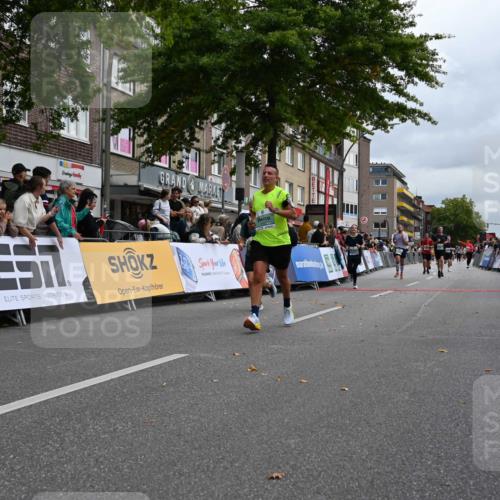 20.09.2026 - PSD Bank Halbmarathon J. Mangold http://msf.ph/oto/10524313 20.09.2026 12:03:28 Ziel 1978, 2049, 2254, 2390, 2461, 2578, 2756, 3053, 3246, 3320, 3461, 3879, 3931, 4040, 4135 meine-sportfotos.de