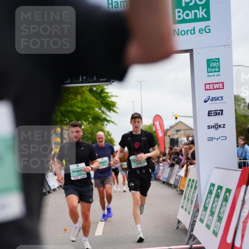 20.09.2026 - PSD Bank Halbmarathon LAZAROV Photography http://msf.ph/oto/10524314 20.09.2026 12:04:48 Ziel 1318, 1533, 1595, 3163, 3734, 4138, 4435 meine-sportfotos.de