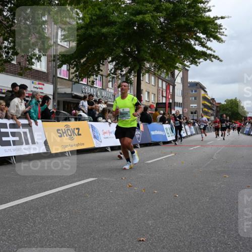 20.09.2026 - PSD Bank Halbmarathon J. Mangold http://msf.ph/oto/10524317 20.09.2026 12:03:28 Ziel 1978, 2049, 2254, 2390, 2461, 2578, 2756, 3053, 3246, 3320, 3461, 3879, 3931, 4040, 4135 meine-sportfotos.de