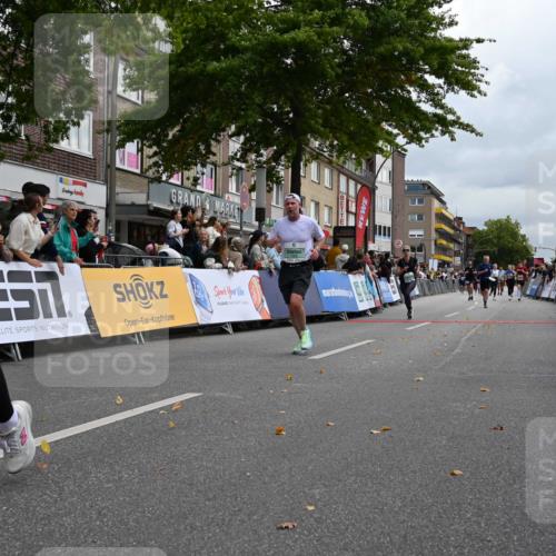 20.09.2026 - PSD Bank Halbmarathon J. Mangold http://msf.ph/oto/10524391 20.09.2026 12:03:38 Ziel 1299, 1405, 2049, 2195, 2461, 3795, 3879, 3931, 4040, 4135 meine-sportfotos.de
