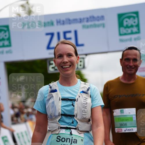 20.09.2026 - PSD Bank Halbmarathon LAZAROV Photography http://msf.ph/oto/10524398 20.09.2026 12:04:57 Ziel 1318, 1799, 3163, 3734, 3808, 4195, 4212, 4255 meine-sportfotos.de