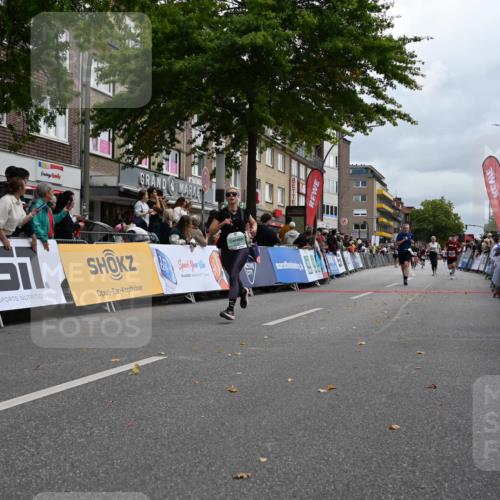 20.09.2026 - PSD Bank Halbmarathon J. Mangold http://msf.ph/oto/10524417 20.09.2026 12:03:40 Ziel 1299, 1405, 2049, 2195, 2362, 2461, 2648, 2660, 3795, 4040, 4135 meine-sportfotos.de