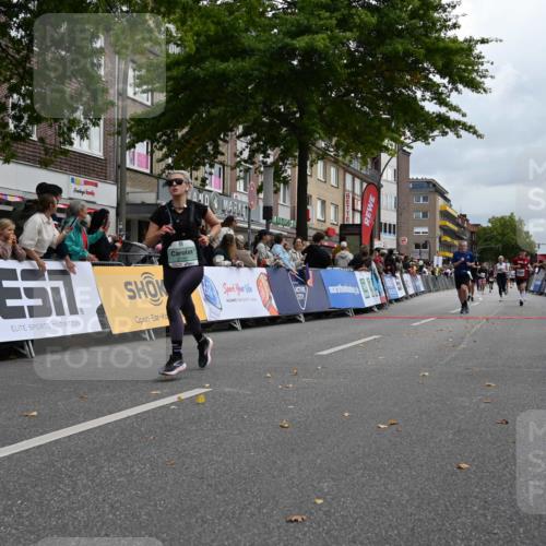 20.09.2026 - PSD Bank Halbmarathon J. Mangold http://msf.ph/oto/10524426 20.09.2026 12:03:40 Ziel 1299, 1405, 2049, 2195, 2362, 2461, 2648, 2660, 3795, 4040, 4135 meine-sportfotos.de