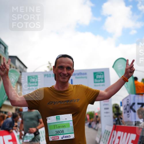 20.09.2026 - PSD Bank Halbmarathon LAZAROV Photography http://msf.ph/oto/10524440 20.09.2026 12:04:59 Ziel 1799, 3163, 3726, 3808, 4195, 4212, 4255 meine-sportfotos.de