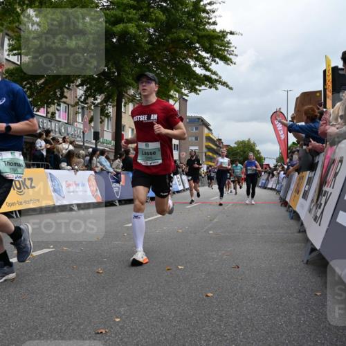 20.09.2026 - PSD Bank Halbmarathon J. Mangold http://msf.ph/oto/10524455 20.09.2026 12:03:45 Ziel 1299, 1874, 2195, 2362, 2648, 2660, 3363, 3795, 4675, 4784 meine-sportfotos.de