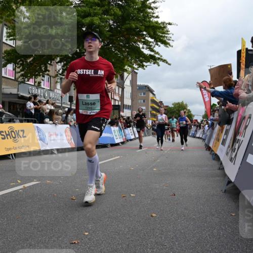20.09.2026 - PSD Bank Halbmarathon J. Mangold http://msf.ph/oto/10524459 20.09.2026 12:03:45 Ziel 1299, 1874, 2195, 2362, 2648, 2660, 3363, 3795, 4675, 4784 meine-sportfotos.de