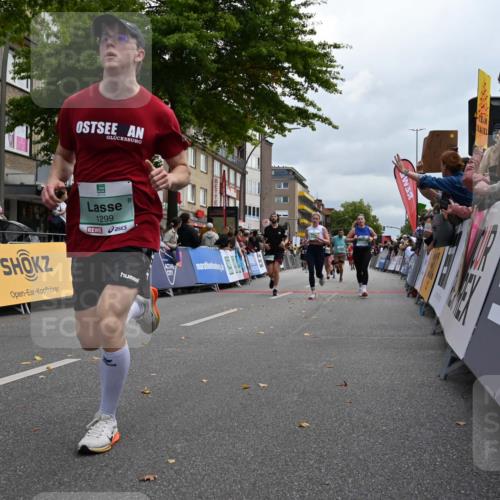 20.09.2026 - PSD Bank Halbmarathon J. Mangold http://msf.ph/oto/10524463 20.09.2026 12:03:45 Ziel 1299, 1874, 2195, 2362, 2648, 2660, 3363, 3795, 4675, 4784 meine-sportfotos.de