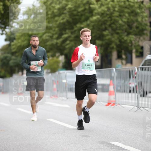 20.09.2026 - PSD Bank Halbmarathon Jannik Wohlers http://msf.ph/oto/10524499 20.09.2026 11:52:48 Laufen 3702, 2106 meine-sportfotos.de