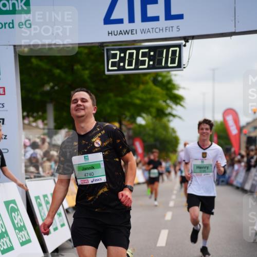 20.09.2026 - PSD Bank Halbmarathon LAZAROV Photography http://msf.ph/oto/10524608 20.09.2026 12:05:10 Ziel 2825, 2837, 3199, 3309, 3726, 4740 meine-sportfotos.de