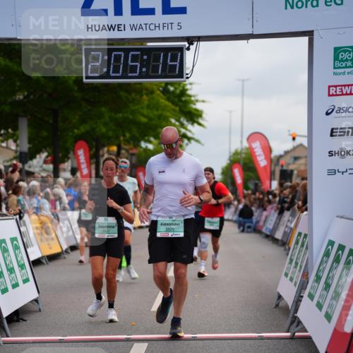20.09.2026 - PSD Bank Halbmarathon LAZAROV Photography http://msf.ph/oto/10524635 20.09.2026 12:05:14 Ziel 1546, 2825, 2837, 3199, 3257, 3627, 3773, 4497, 4615, 4740 meine-sportfotos.de