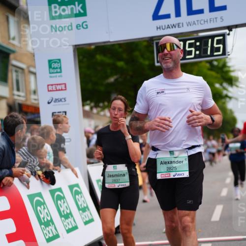 20.09.2026 - PSD Bank Halbmarathon LAZAROV Photography http://msf.ph/oto/10524666 20.09.2026 12:05:15 Ziel 1546, 2825, 2837, 3199, 3257, 3627, 3773, 4497, 4615, 4740 meine-sportfotos.de
