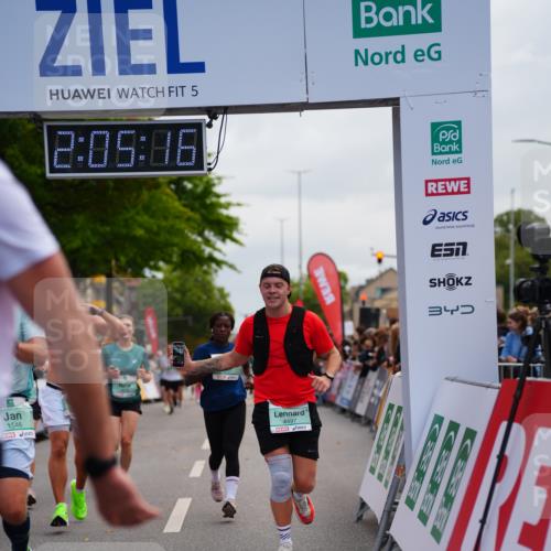 20.09.2026 - PSD Bank Halbmarathon LAZAROV Photography http://msf.ph/oto/10524671 20.09.2026 12:05:16 Ziel 1546, 2825, 2837, 3199, 3257, 3627, 3773, 4497, 4615, 4740 meine-sportfotos.de