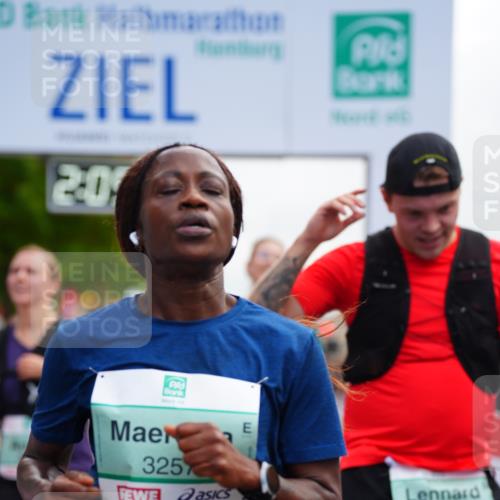 20.09.2026 - PSD Bank Halbmarathon LAZAROV Photography http://msf.ph/oto/10524730 20.09.2026 12:05:19 Ziel 1546, 2825, 2837, 3257, 3627, 3773, 4273, 4497, 4615 meine-sportfotos.de