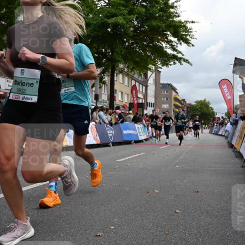 20.09.2026 - PSD Bank Halbmarathon J. Mangold http://msf.ph/oto/10524732 20.09.2026 12:04:09 Ziel 1104, 1404, 1456, 1525, 1555, 1563, 1605, 2833, 2932, 3345, 3457, 3832, 3833, 3923, 3934 meine-sportfotos.de