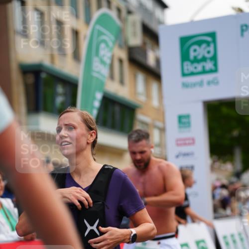 20.09.2026 - PSD Bank Halbmarathon LAZAROV Photography http://msf.ph/oto/10524736 20.09.2026 12:05:20 Ziel 1546, 2825, 2837, 3257, 3627, 3773, 4273, 4497, 4615 meine-sportfotos.de