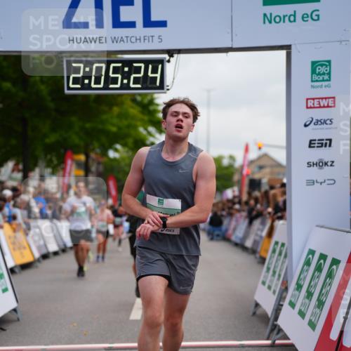 20.09.2026 - PSD Bank Halbmarathon LAZAROV Photography http://msf.ph/oto/10524768 20.09.2026 12:05:23 Ziel 1546, 2841, 3257, 3627, 3773, 4042, 4273, 4497, 4615 meine-sportfotos.de