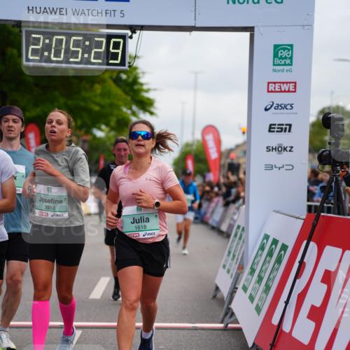 20.09.2026 - PSD Bank Halbmarathon LAZAROV Photography http://msf.ph/oto/10524824 20.09.2026 12:05:29 Ziel 1618, 1989, 1990, 2220, 2396, 2841, 3389, 3938, 4042, 4073, 4273, 4564 meine-sportfotos.de
