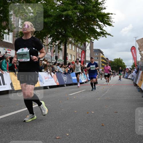 20.09.2026 - PSD Bank Halbmarathon J. Mangold http://msf.ph/oto/10524826 20.09.2026 12:04:16 Ziel 1371, 1404, 1456, 1563, 1605, 1789, 2237, 2833, 3045, 3345, 3524, 3934, 4087, 4182, 4183 meine-sportfotos.de